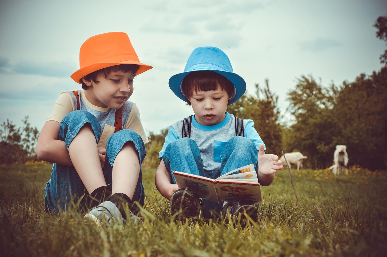 拗ねる子供の心理とその対処法は？