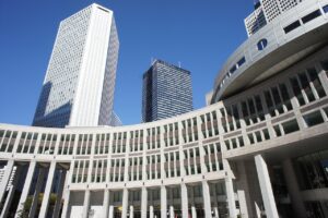 抱っこ紐を使うと肩こりが改善される理由は？